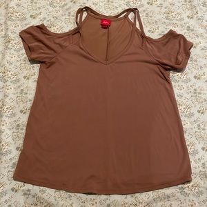 Daytrip XS cold shoulder top